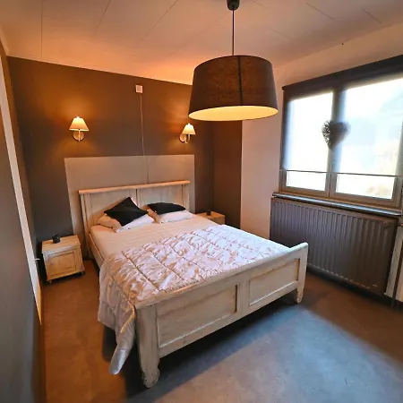Chalet 8 Pax Near Durbuy With Hot Tub Casa de Férias *